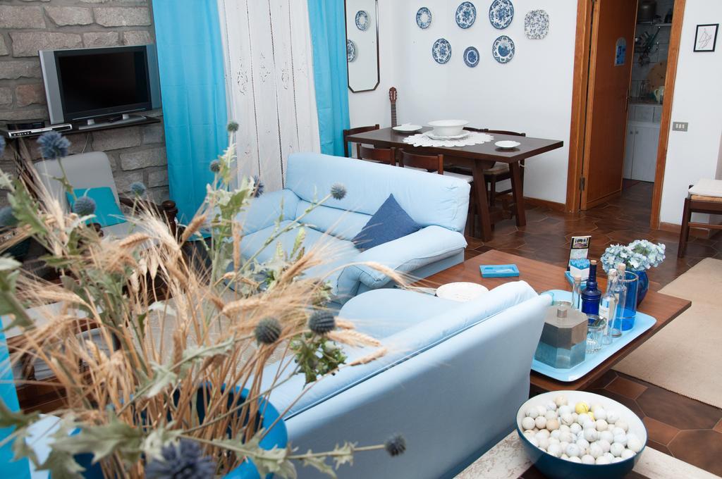 Bed & Breakfast Yin & Yang San Pantaleo Exterior foto