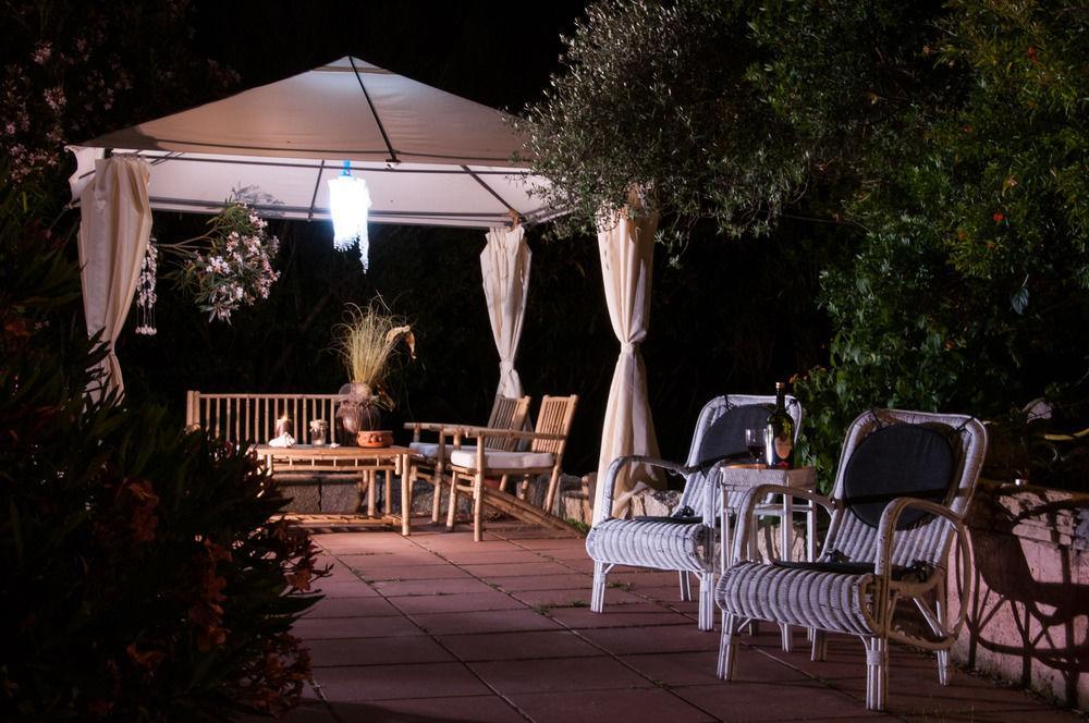 Bed & Breakfast Yin & Yang San Pantaleo Exterior foto