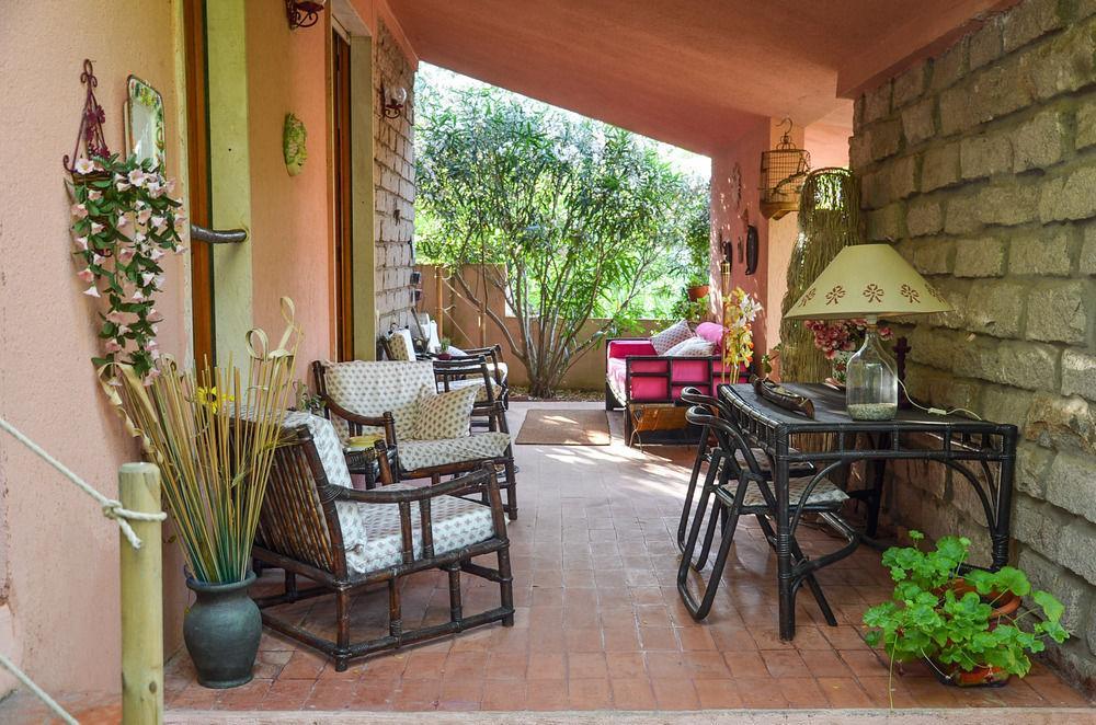 Bed & Breakfast Yin & Yang San Pantaleo Exterior foto