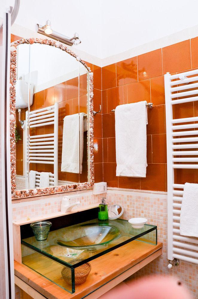 Bed & Breakfast Yin & Yang San Pantaleo Exterior foto