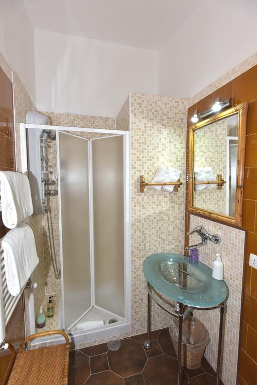 Bed & Breakfast Yin & Yang San Pantaleo Exterior foto