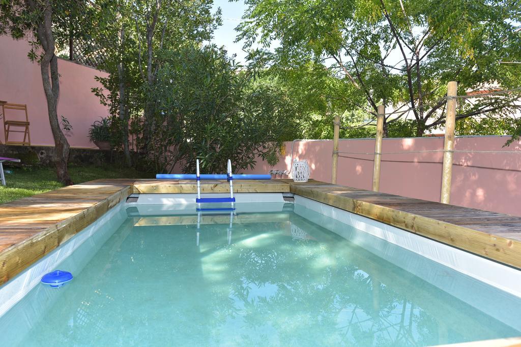 Bed & Breakfast Yin & Yang San Pantaleo Exterior foto