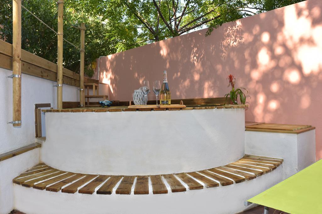 Bed & Breakfast Yin & Yang San Pantaleo Exterior foto