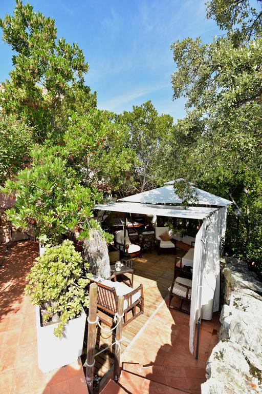 Bed & Breakfast Yin & Yang San Pantaleo Exterior foto