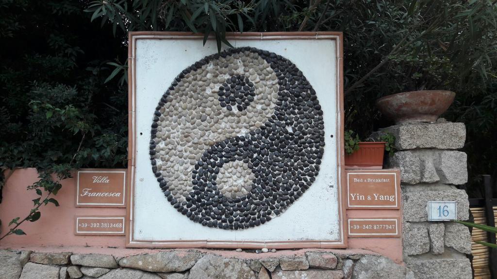 Bed & Breakfast Yin & Yang San Pantaleo Exterior foto